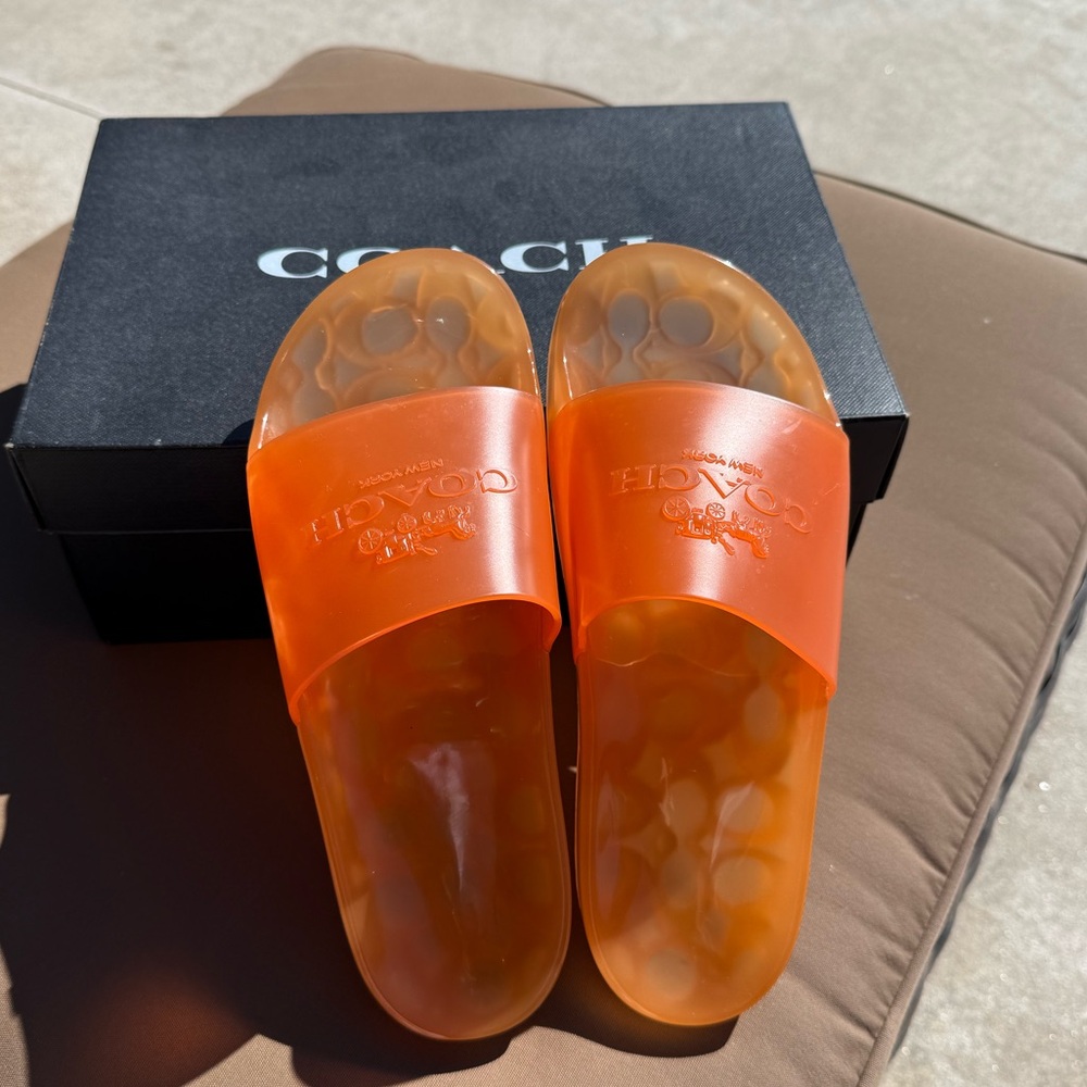 ⚜️COACH WOMEN’S ULYSSA RUBBER SLIDE JELLY SANDAL IN CANDIED ORANGE. SIZE 8 New⚜️